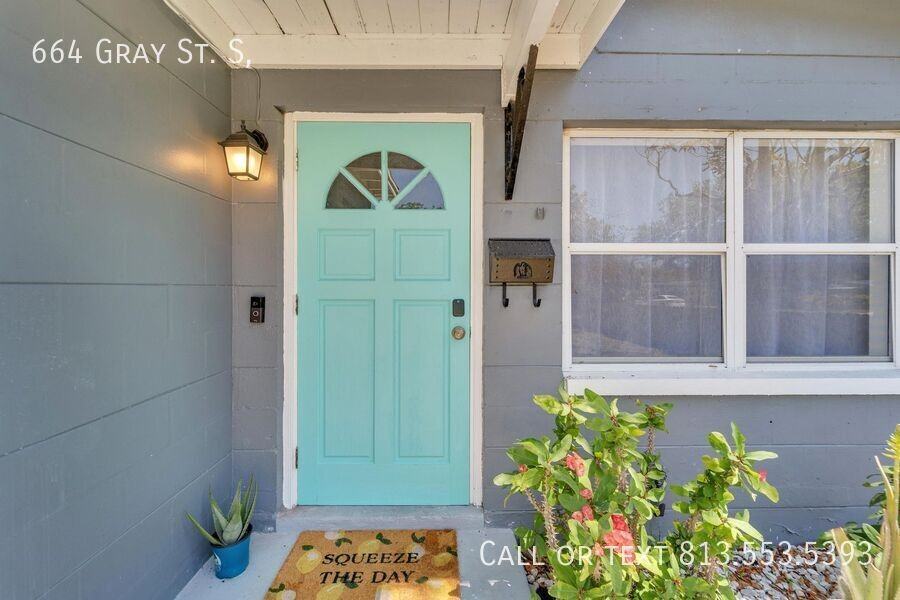 664 Gray St S - Photo 3 of 22