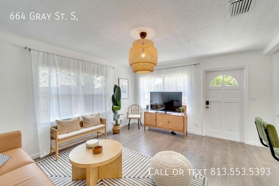 664 Gray St S - Photo 5 of 22