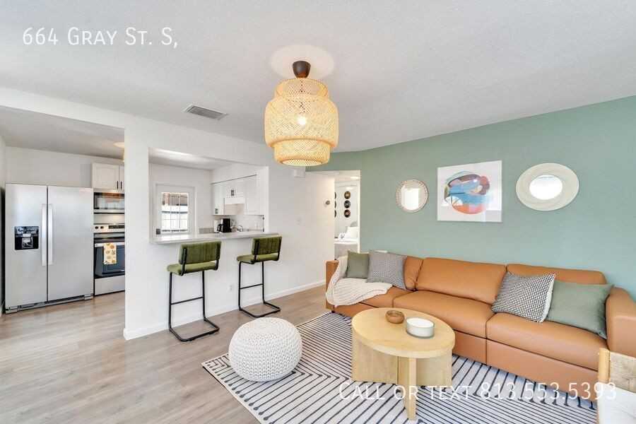664 Gray St S - Photo 6 of 22
