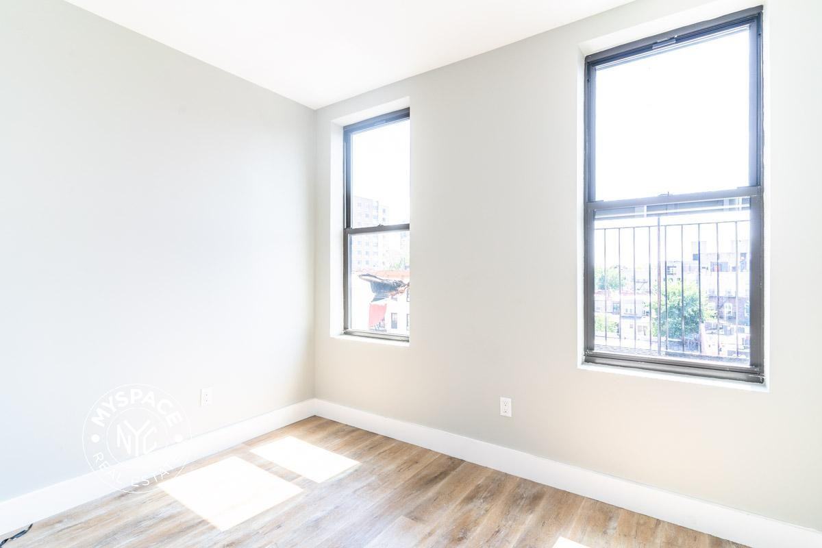1369 Saint Johns Pl #5a - Photo 3 of 6