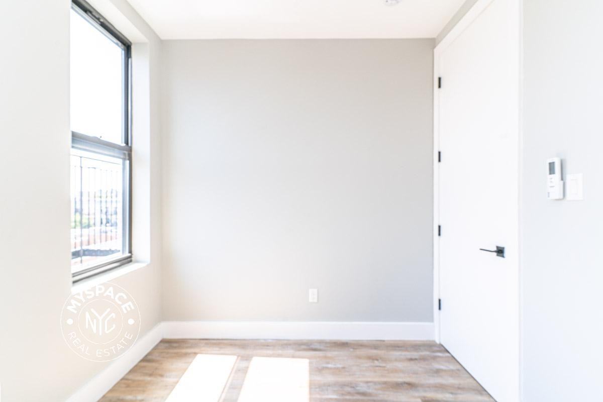 1369 Saint Johns Pl #5a - Photo 4 of 6