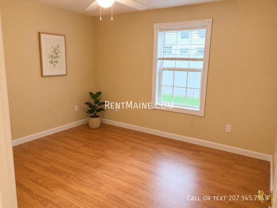 215 Pine St #A - Photo 5 of 15