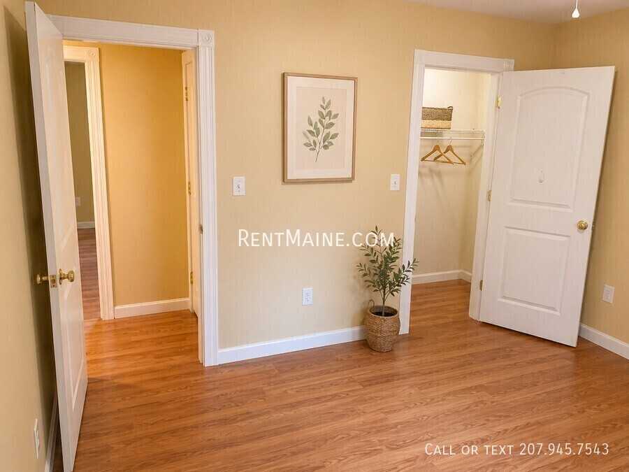 215 Pine St #A - Photo 6 of 15