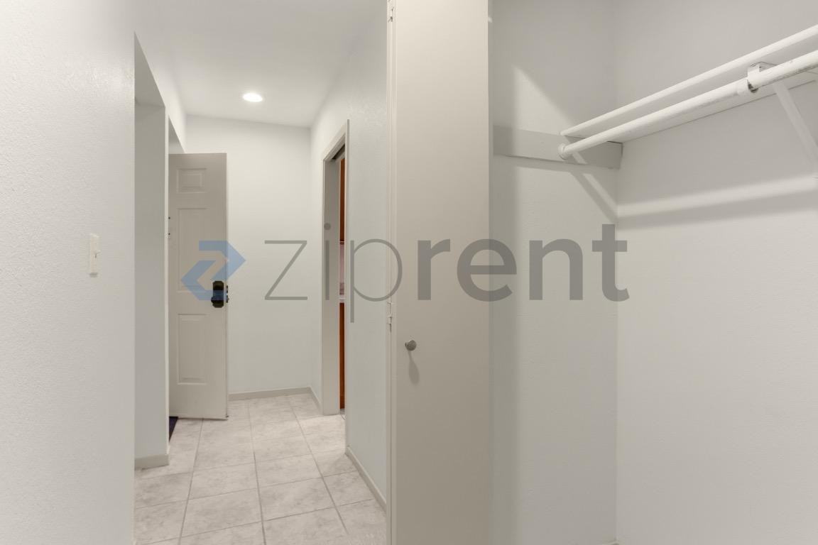 12840 Se 40th Ct #C3 - Photo 2 of 10