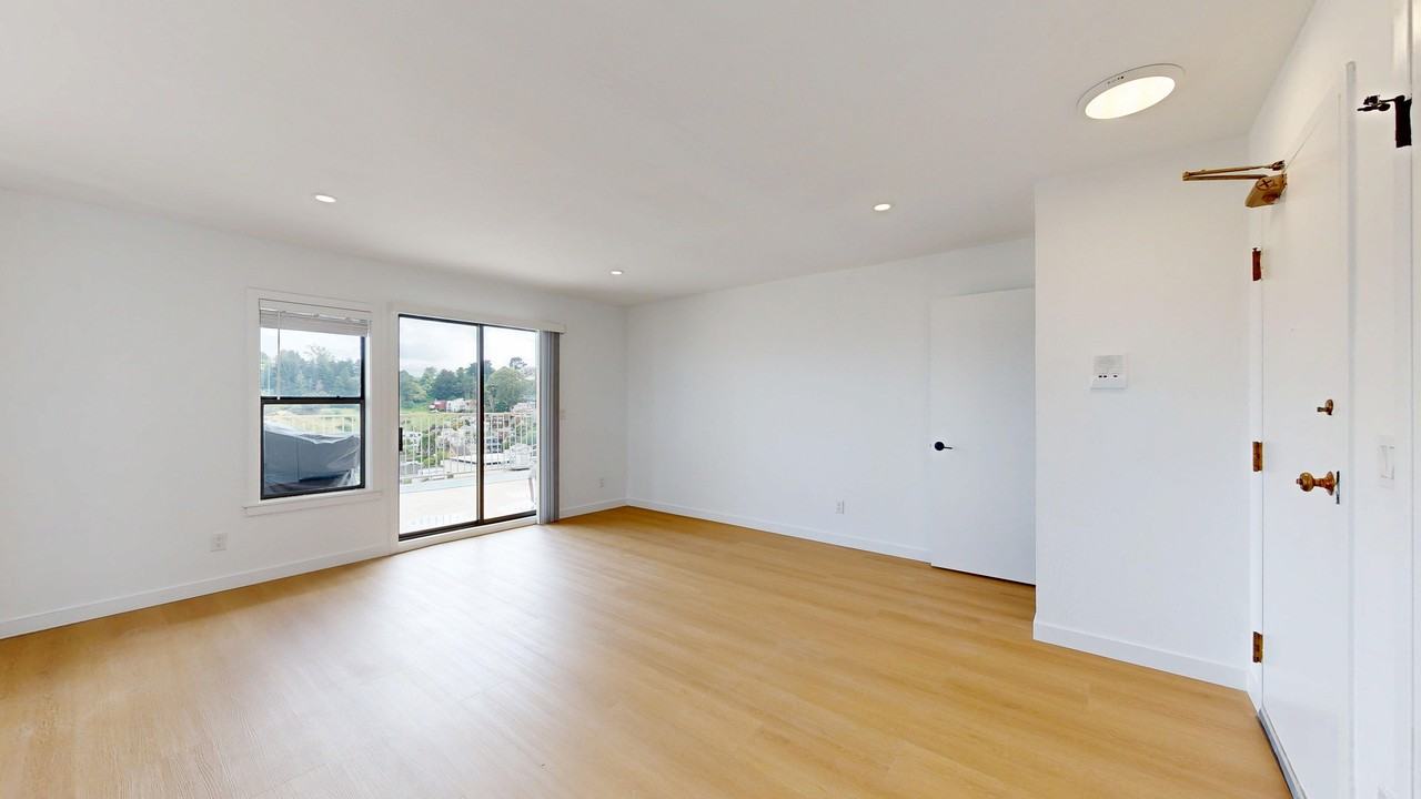 2037 Castro St #21 - Photo 2 of 16