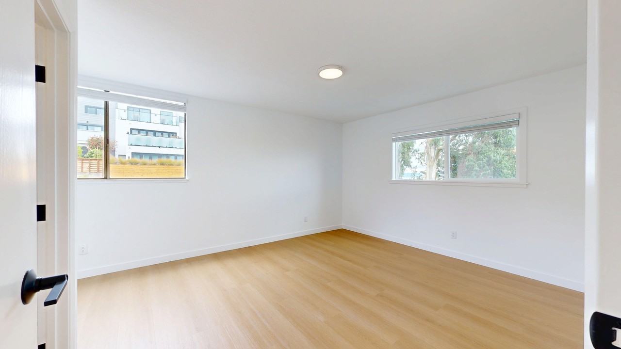 2037 Castro St #21 - Photo 6 of 16