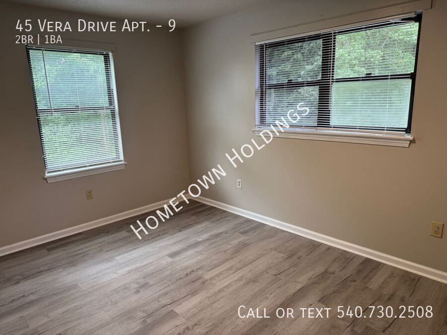 45 Vera Dr #9 - Photo 6 of 8