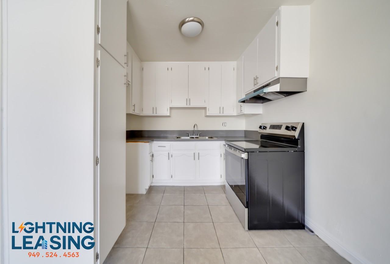 361 S Commonwealth Ave #2A - Photo 5 of 24
