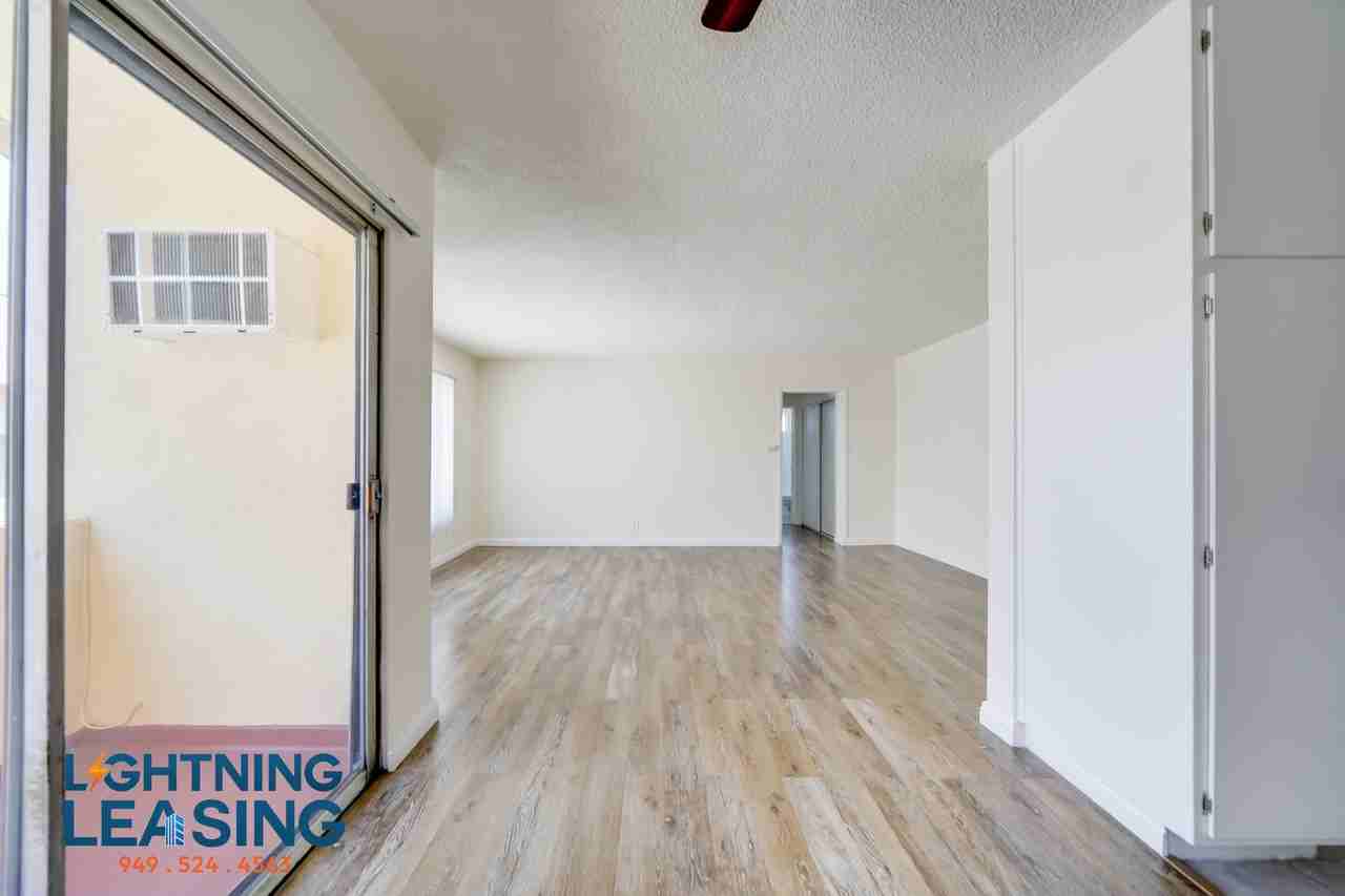 359 S Commonwealth Ave #2A - Photo 7 of 23
