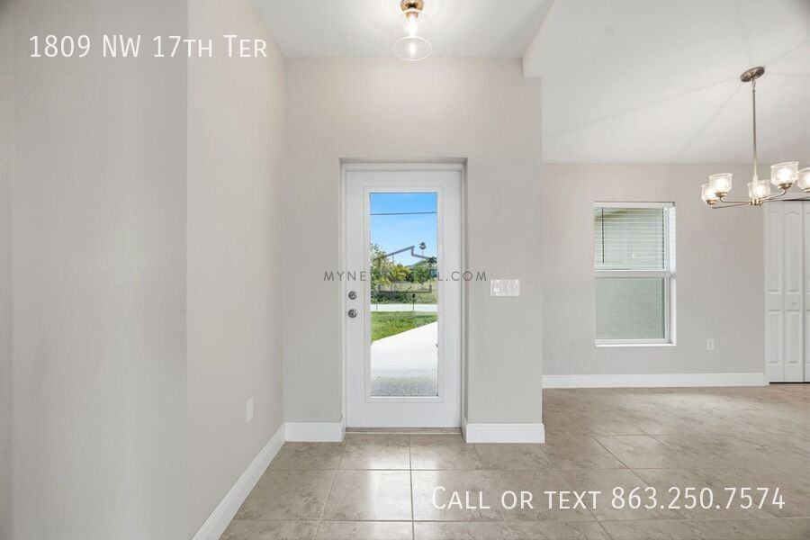 1809 Nw 17th Ter - Photo 5 of 32