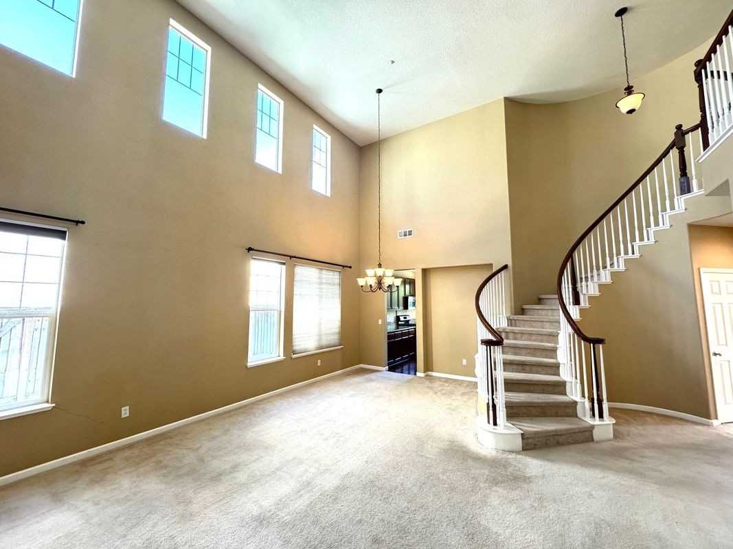 1669 Marina Way - Photo 4 of 38