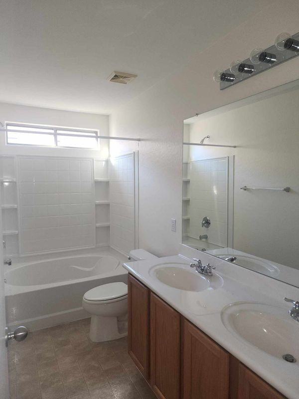 43811 W Elizabeth Ave - Photo 5 of 8