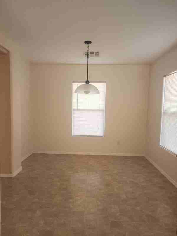 43811 W Elizabeth Ave - Photo 7 of 8