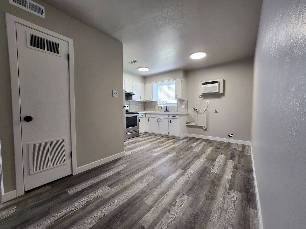 3501 Baltimore Ave #1 - Photo 5 of 17