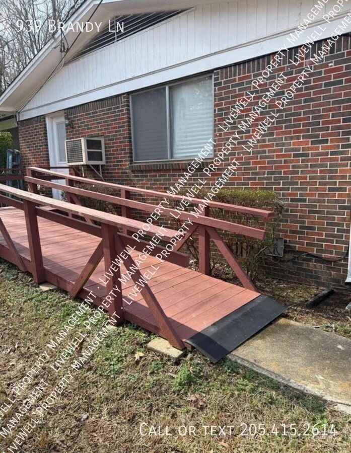 939 Brandy Ln - Photo 2 of 2