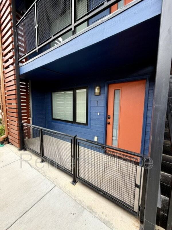 415 S Victor Ave #1 - Photo 2 of 12