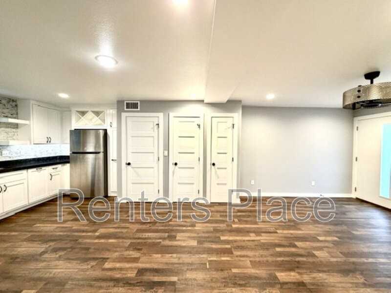 415 S Victor Ave #1 - Photo 4 of 12