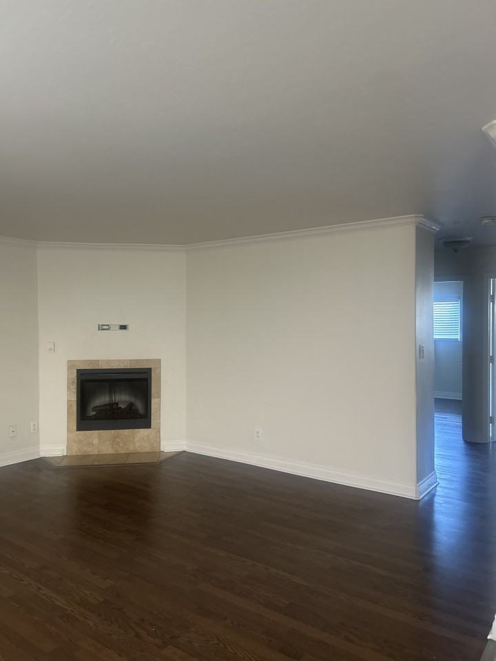 234 Daisy Avenue #B - Photo 6 of 25