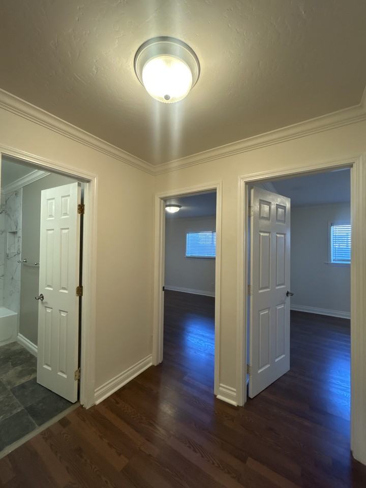 234 Daisy Avenue #B - Photo 4 of 25