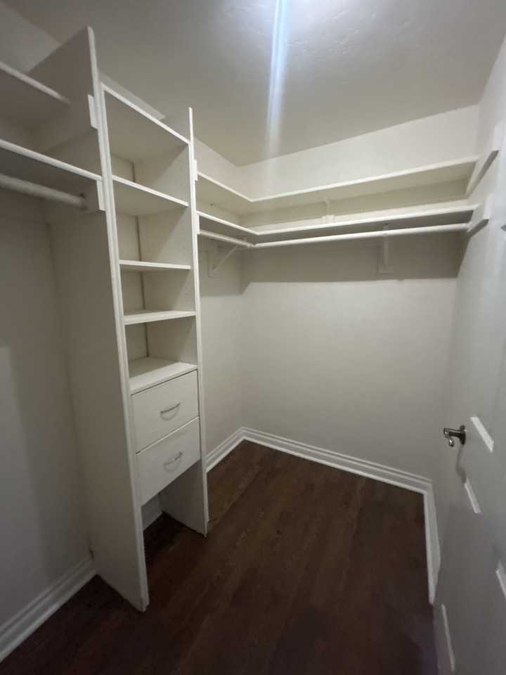 234 Daisy Avenue #B - Photo 5 of 25