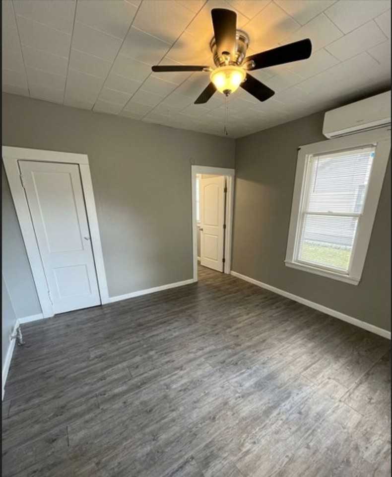 2530 Pierce St - Photo 6 of 8
