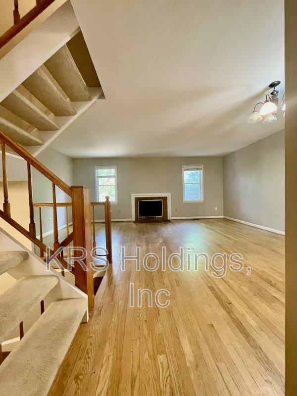 613 N Abingdon St - Photo 7 of 18