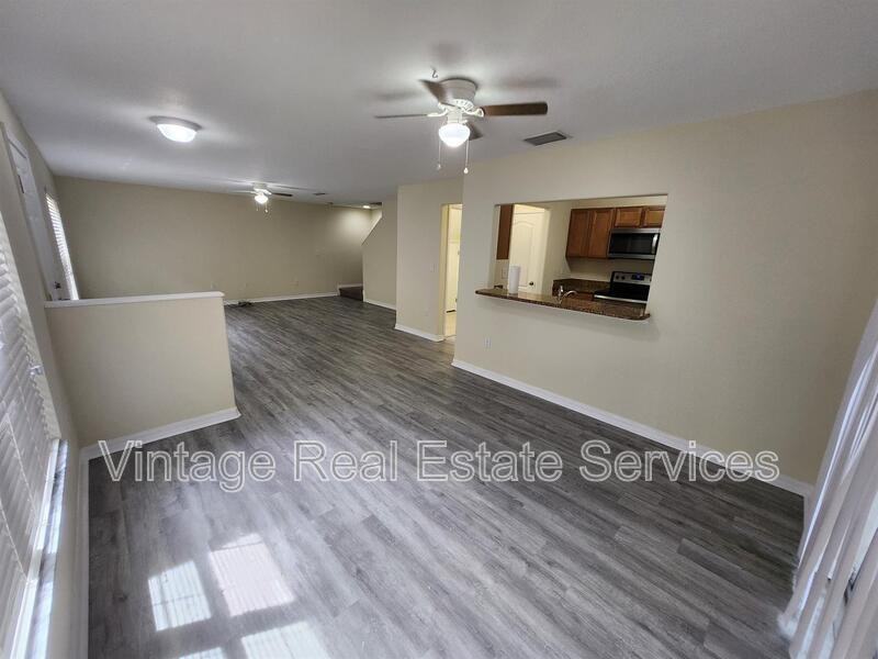 10932 Keys Gate Dr - Photo 5 of 25