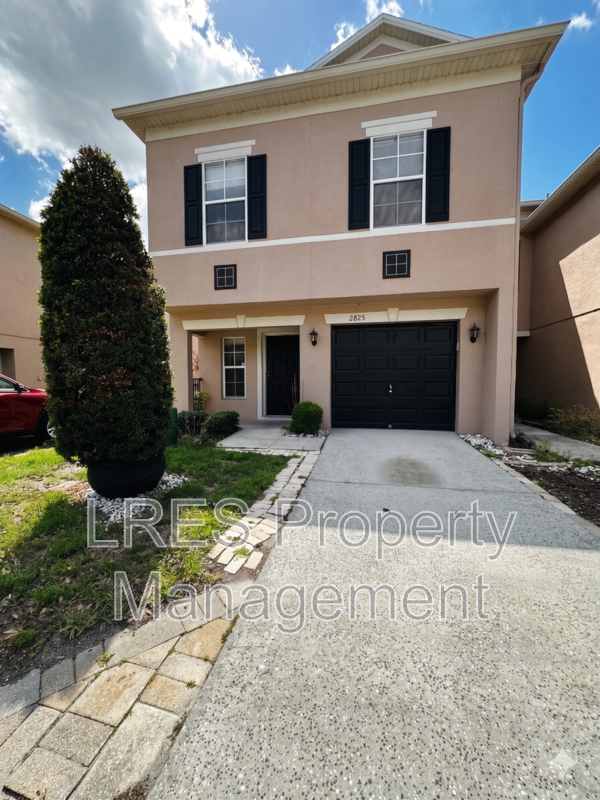 2825 Cliffe Ct - Photo 4 of 40