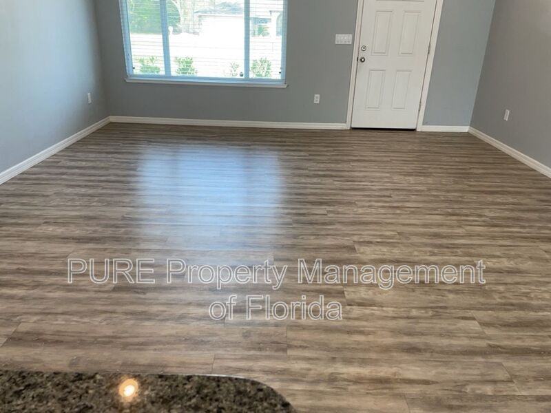 251 Marion Oaks Crse - Photo 4 of 33