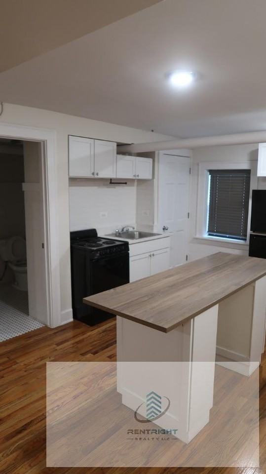 845 W Agatite Ave #847G2 - Photo 3 of 13