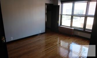 featured image of 846 W Montrose Ave #604
