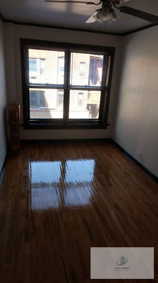 846 W Montrose Ave #604 - Photo 4 of 14