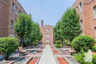 620 W Barry Ave - Photo 1 of 1