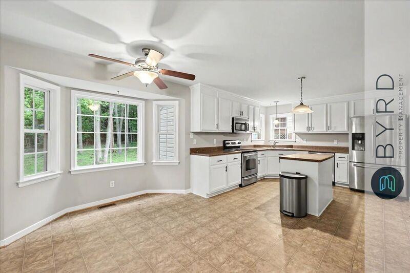 3712 Mill Meadow Dr - Photo 4 of 31