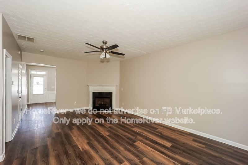 3855 Shenfield Dr - Photo 3 of 18
