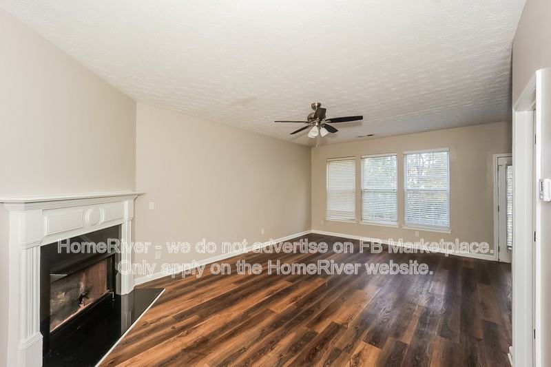 3855 Shenfield Dr - Photo 4 of 18