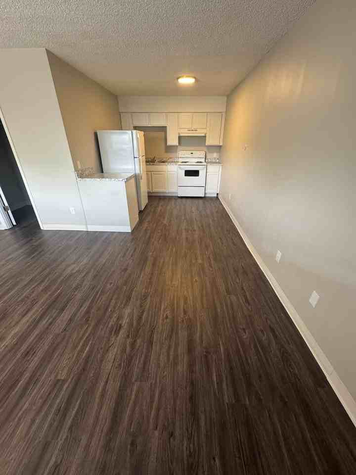 Valley View Apartments - Photo 4 of 20