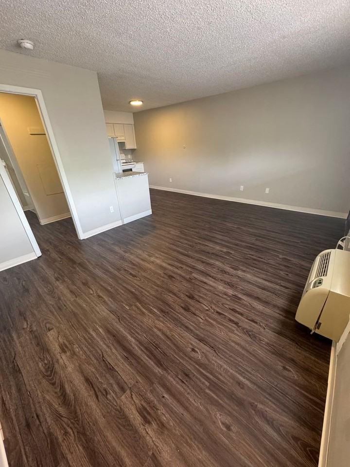 Valley View Apartments - Photo 6 of 20