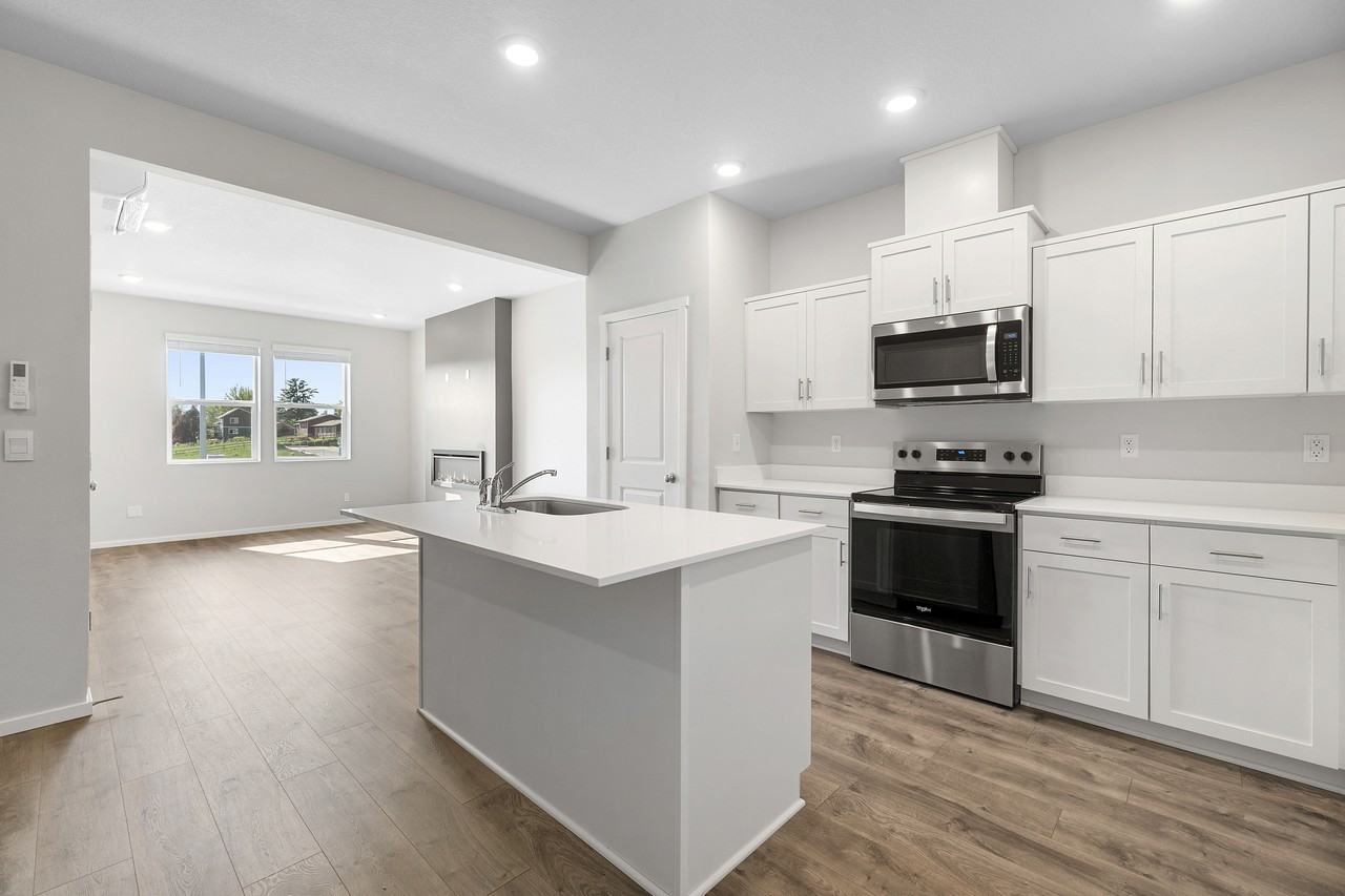 3556 Southwest Hartley Avenue - Photo 4 of 23