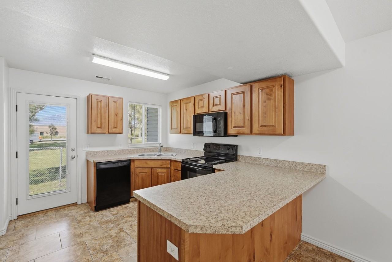 1045 S 1200 #73 - Photo 3 of 20