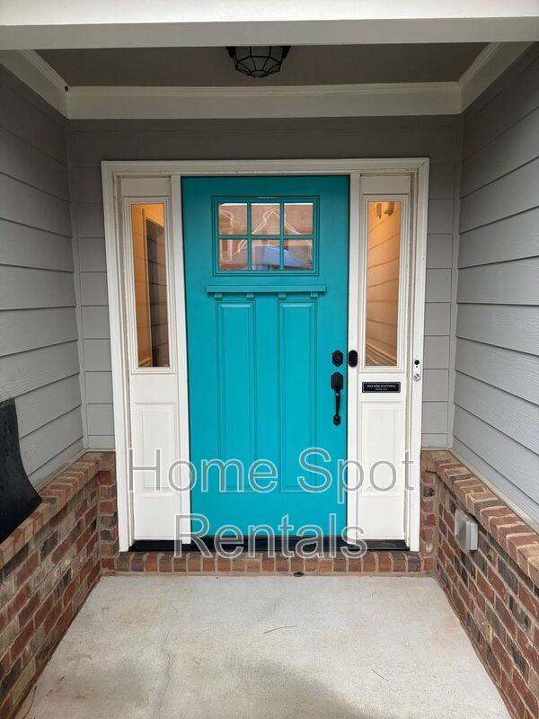 4811 Lost Creek Dr - Photo 2 of 31