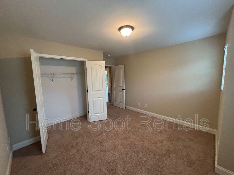 4811 Lost Creek Dr - Photo 4 of 31