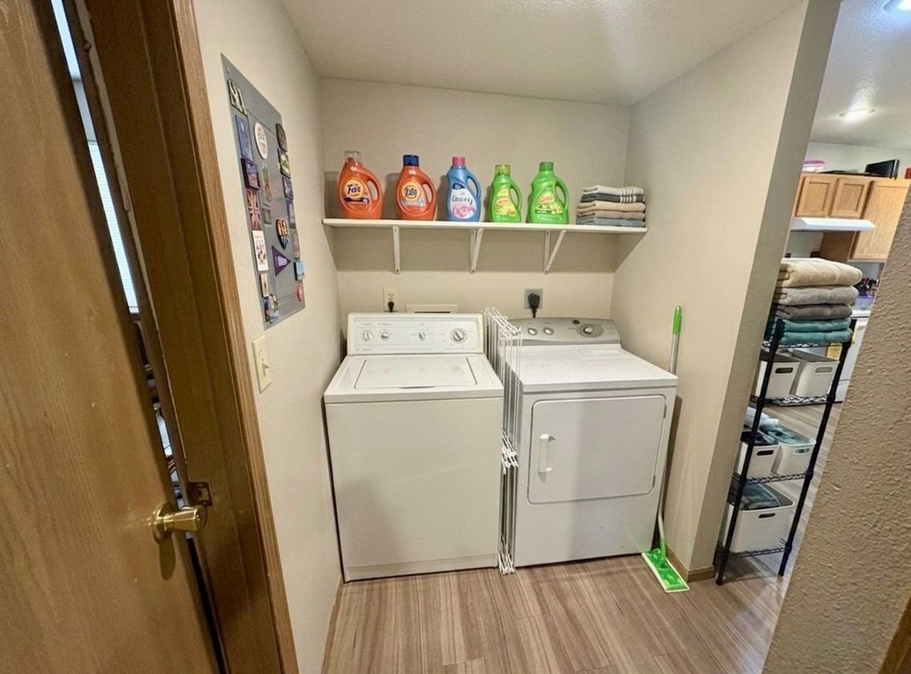1717 Rockhill Rd - Photo 2 of 4