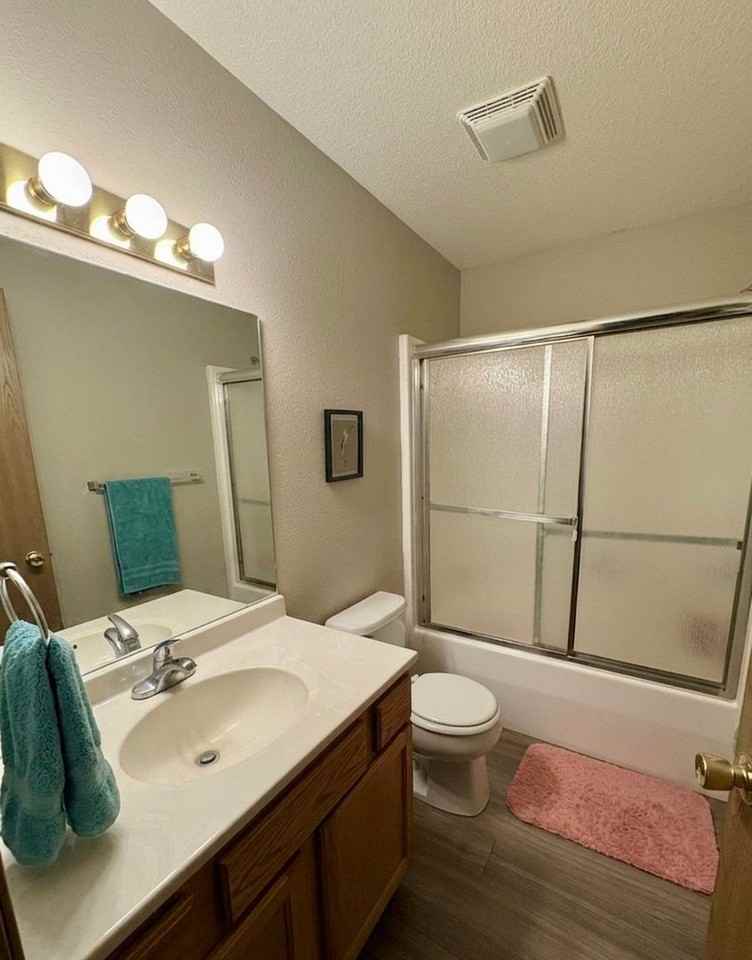 1717 Rockhill Rd - Photo 4 of 4