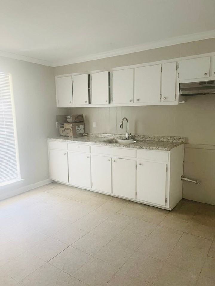 2852 69th Ave - Photo 4 of 17