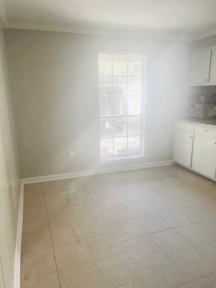 2852 69th Ave - Photo 6 of 17