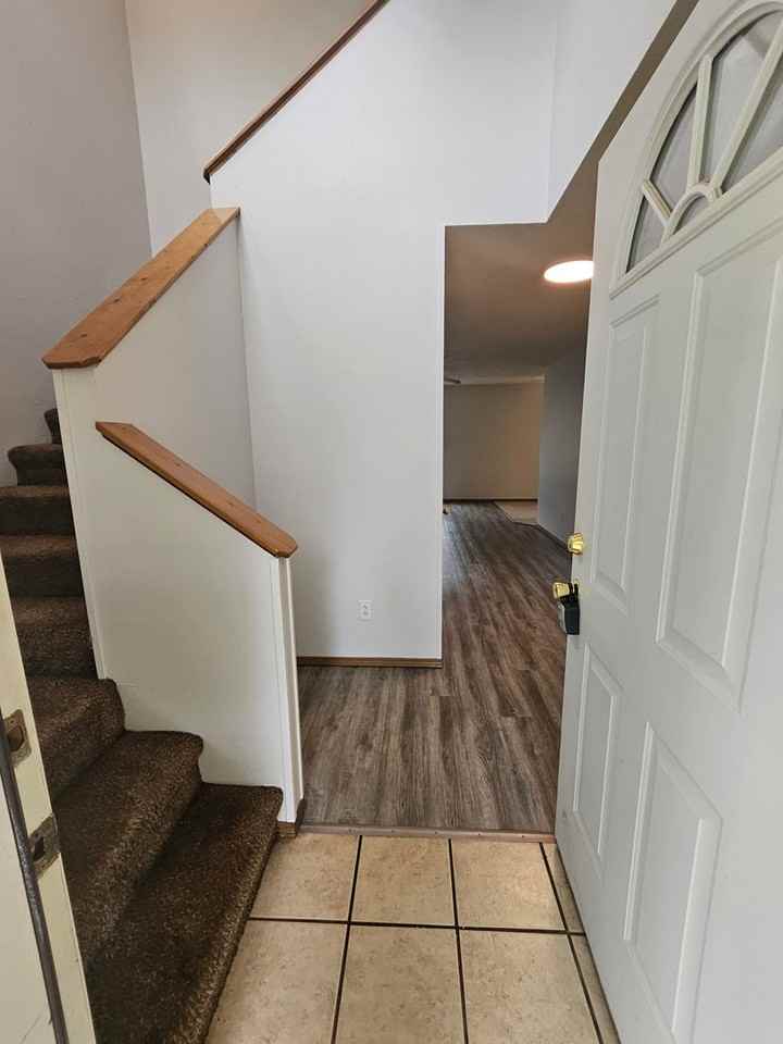1123 Rex Ave - Photo 3 of 17