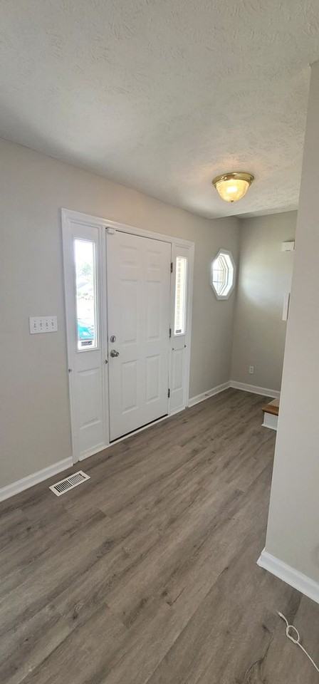 7404 Shillinglaw Cir - Photo 2 of 18
