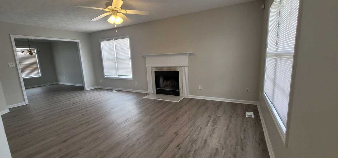 7404 Shillinglaw Cir - Photo 3 of 18