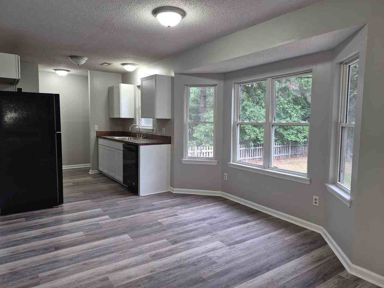 62 Oakwater Dr - Photo 2 of 17